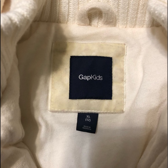 White puffer jacket - Picture 2 of 3